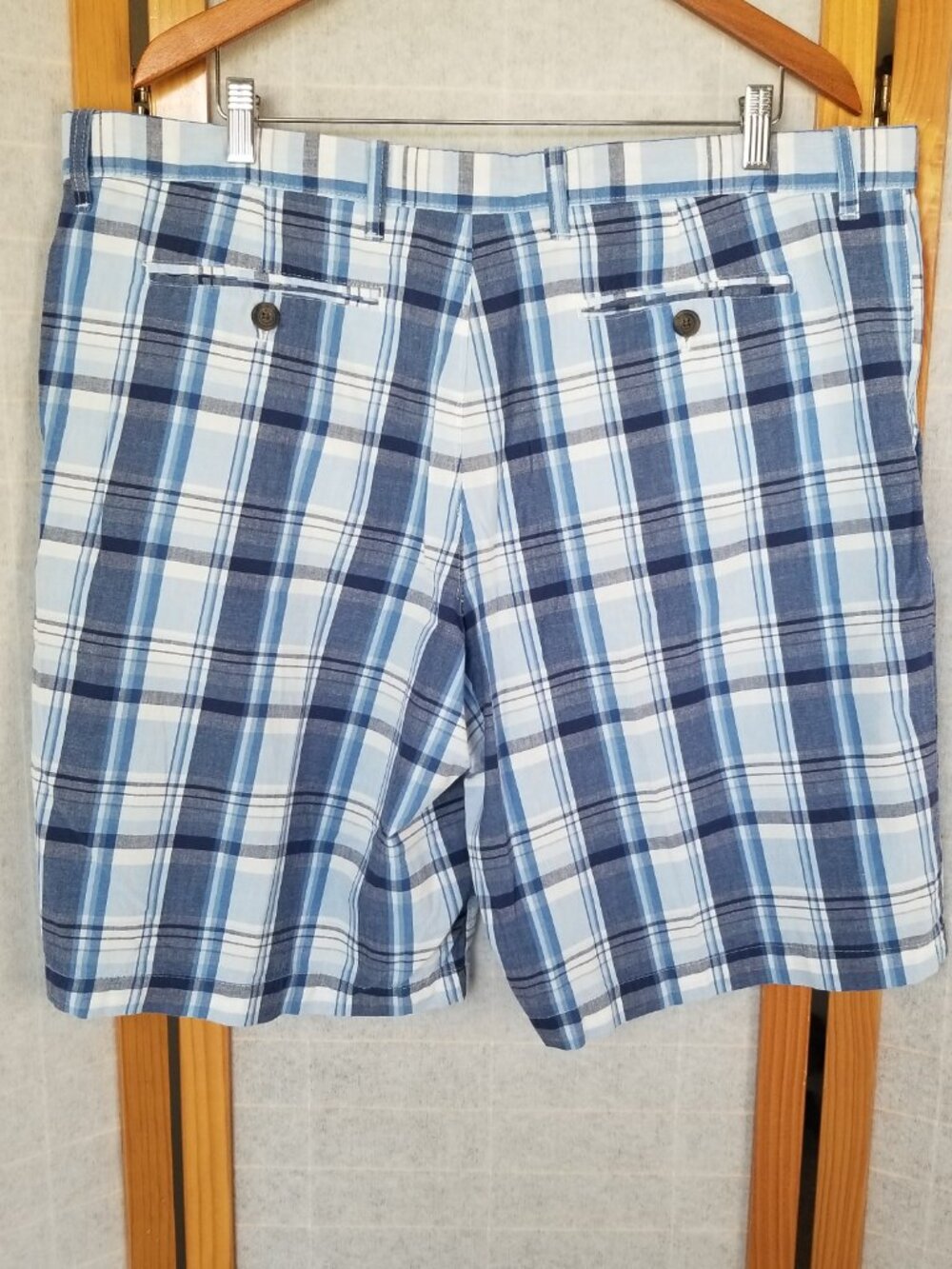 Men's Gap Plaid Shorts Size 40 100% Cotton Blue Preppy